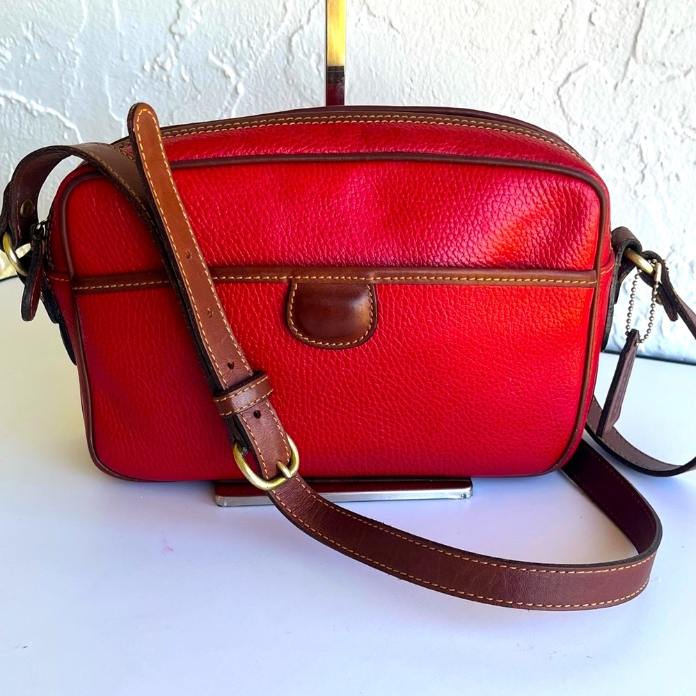 VINTAGE COACH SHERIDAN RED CHARLESTON CROSSBODY ♦️HOST PICK♦️
